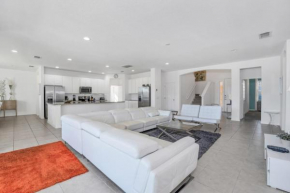 Last Minute Disney Getaway! Private Pool, Hot Tub & Games Room. Book Now! #38236